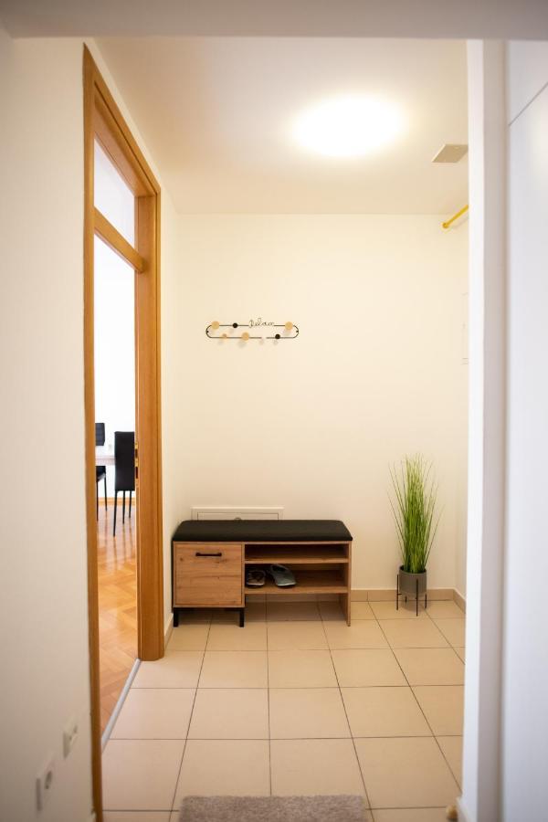 Apartman Martes Daire Slavonski Brod Dış mekan fotoğraf