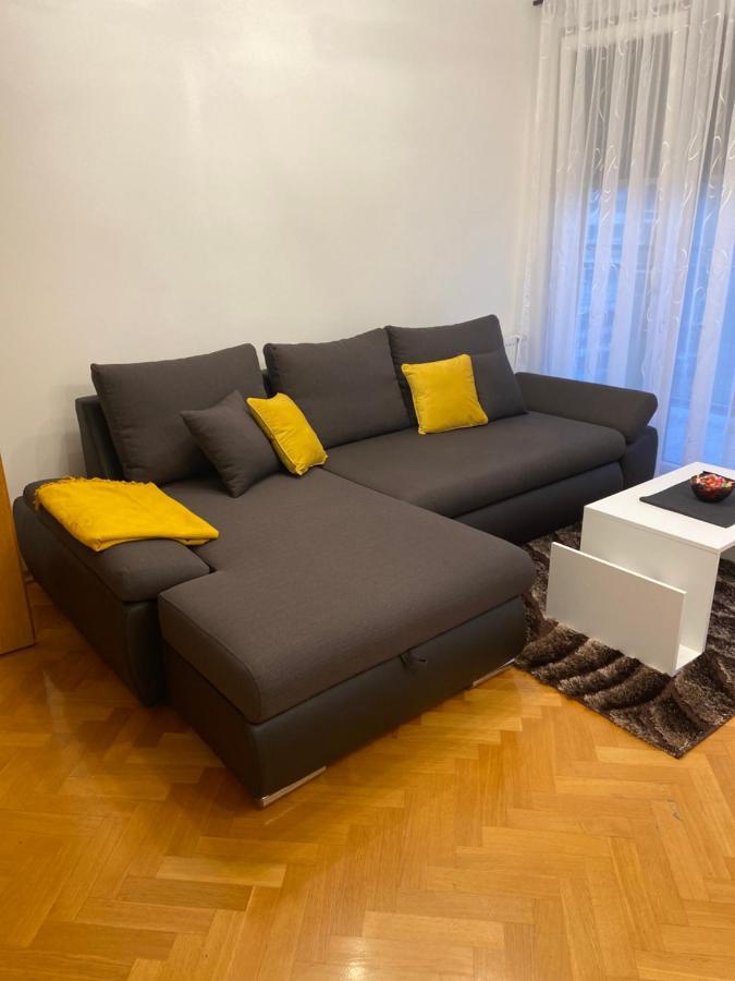 Apartman Martes Daire Slavonski Brod Dış mekan fotoğraf