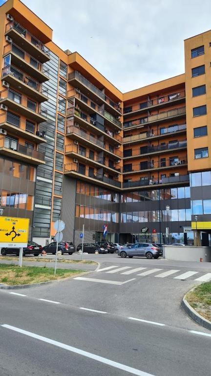 Apartman Martes Daire Slavonski Brod Dış mekan fotoğraf